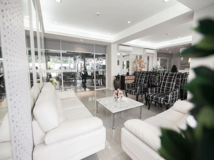 Сирача: Racha Residence Sri Racha