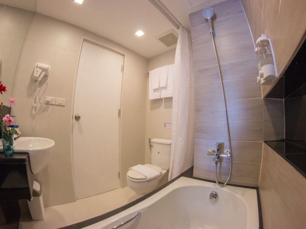 Сирача: Racha Residence Sri Racha