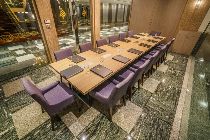 Хатъяй: New Season Square Hotel
