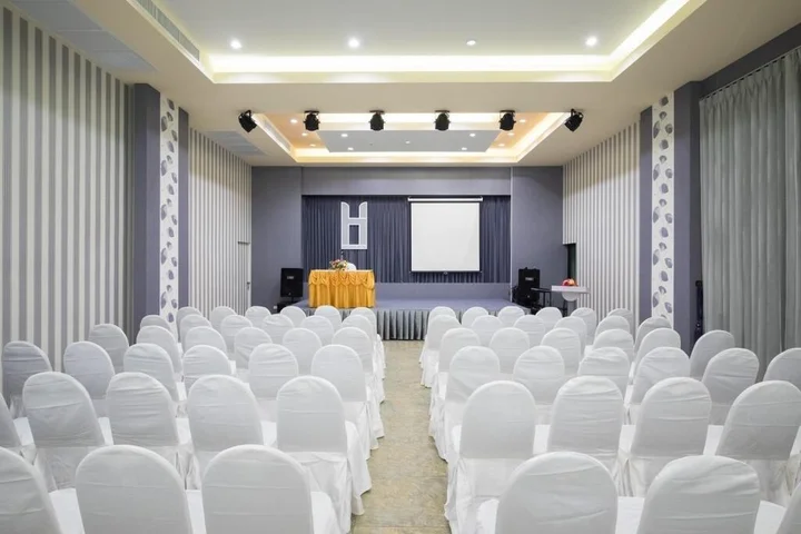 Пхитсанулок: Hansanan Hotel