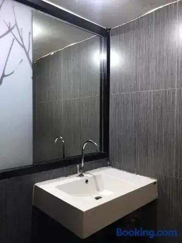 Бангкок: Rod Fai Fah Apartment