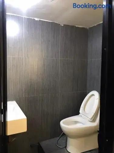 Бангкок: Rod Fai Fah Apartment