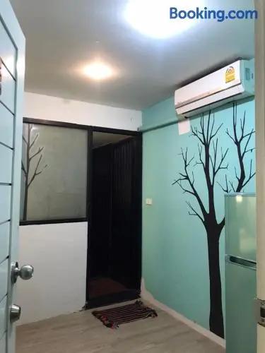 Бангкок: Rod Fai Fah Apartment