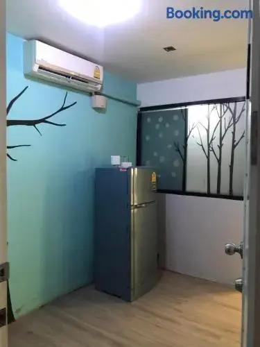 Бангкок: Rod Fai Fah Apartment