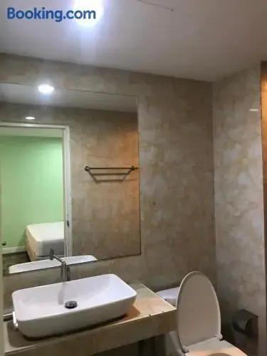 Бангкок: Rod Fai Fah Apartment