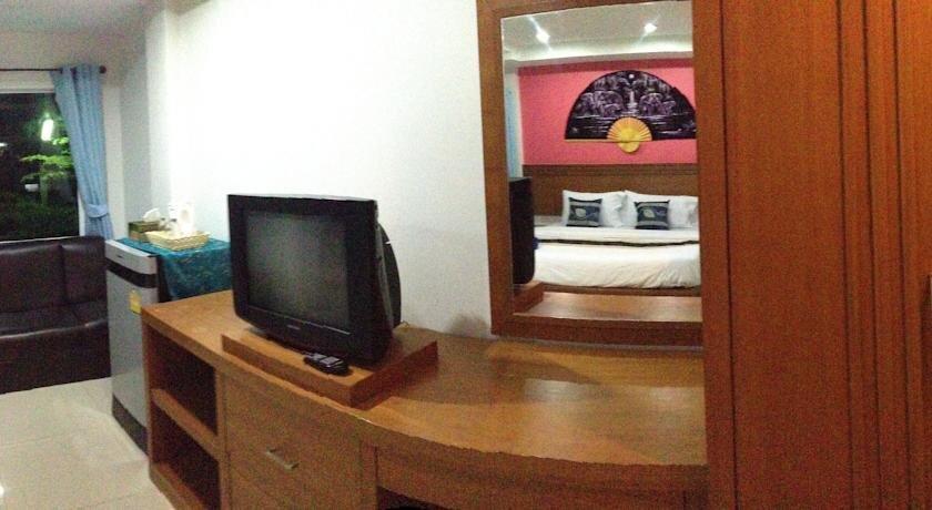 Кату: Dow Guesthouse
