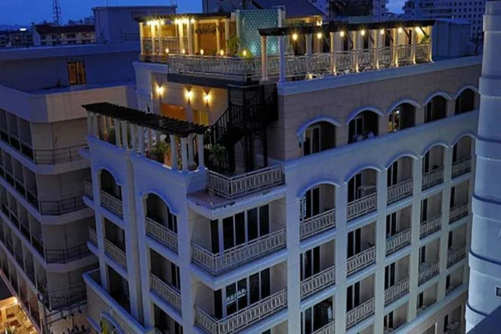 Паттайя: Whitehouse Condotel