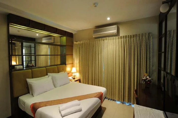 Паттайя: Whitehouse Condotel
