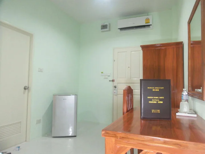 Паттайя: Green Signal Suite