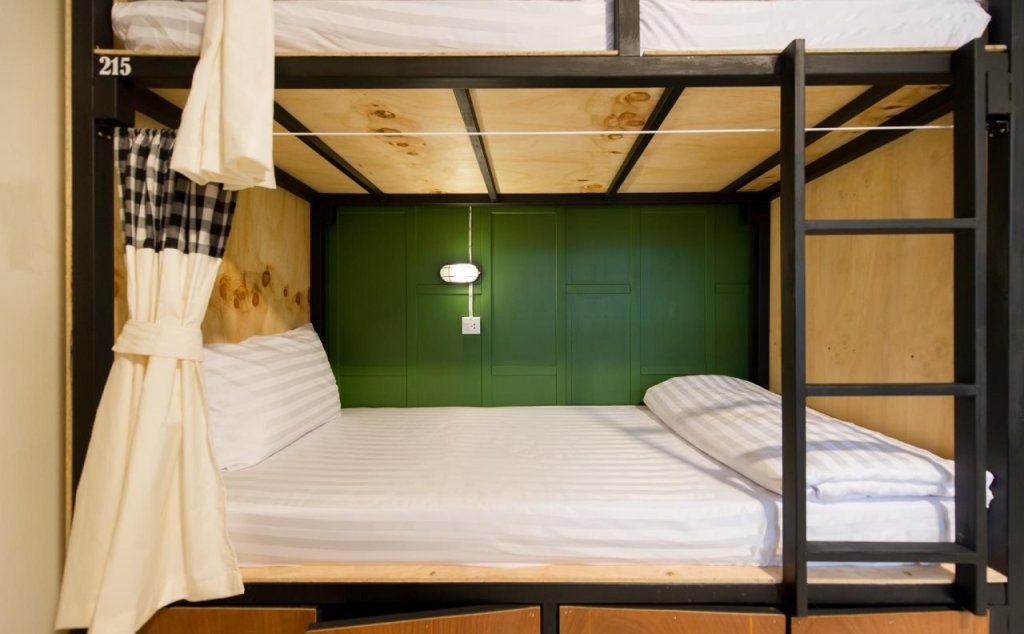 Муанг: The Neighbors Hostel - Adults Only