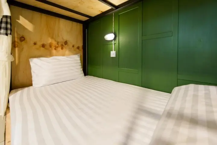 Муанг: The Neighbors Hostel - Adults Only