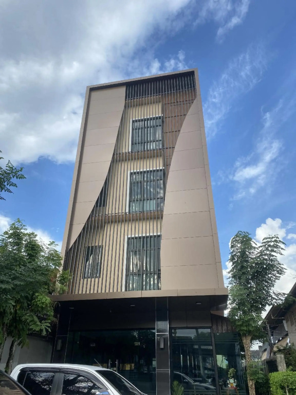 Сатун: The One Boutique Hotel