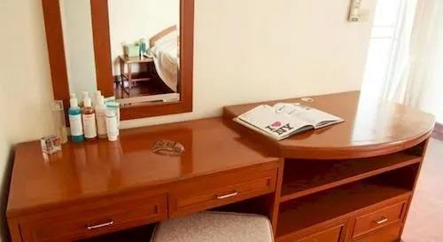 Бангкок: Ritratana Apartment