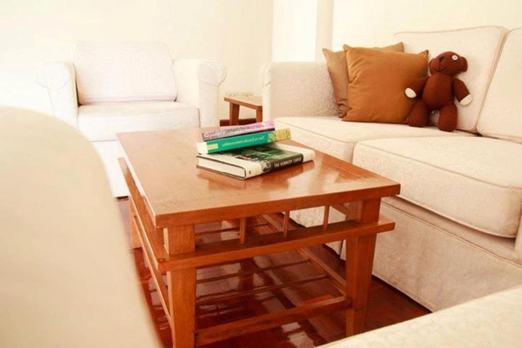 Бангкок: Ritratana Apartment
