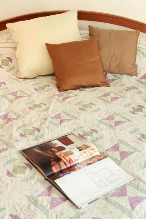Бангкок: Ritratana Apartment