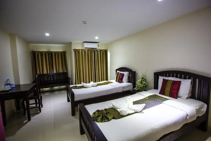 Накхонситхаммарат: Maharaj Grand @Nakhonsithammarat