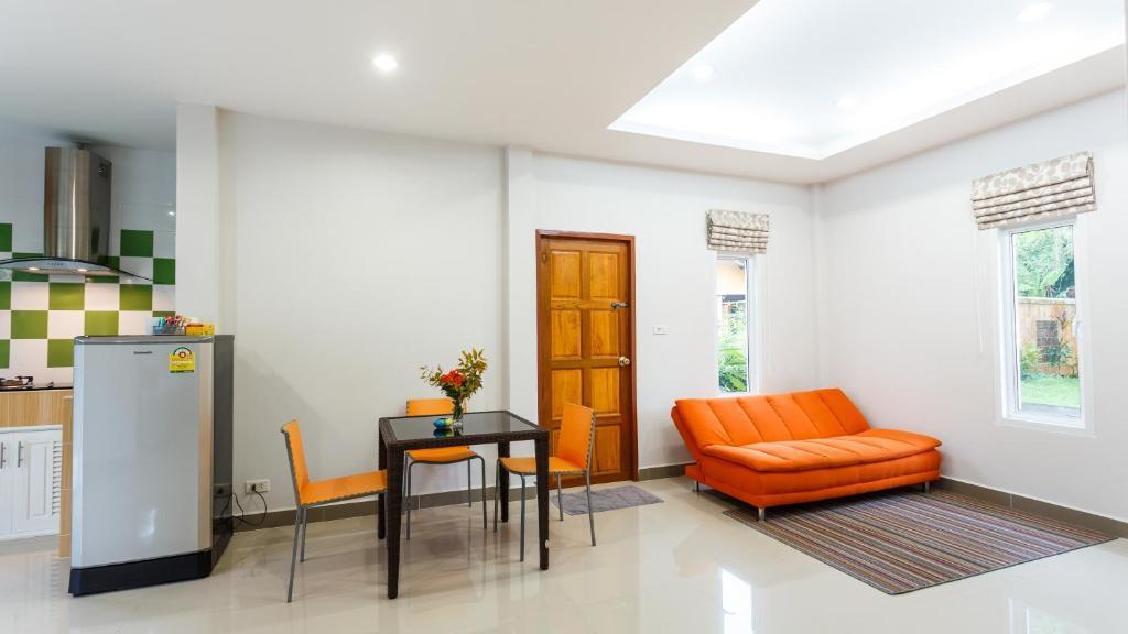 Тхаланг: Bangtao Local House Rental