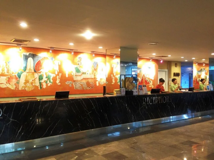 Сирача: The City Hotel Sriracha by BBH Japan