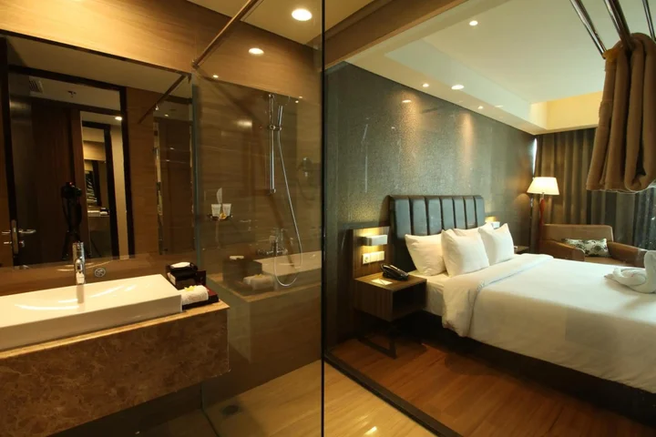 Сирача: The City Hotel Sriracha by BBH Japan
