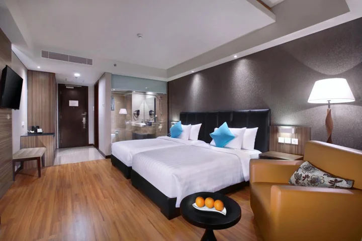 Сирача: The City Hotel Sriracha by BBH Japan
