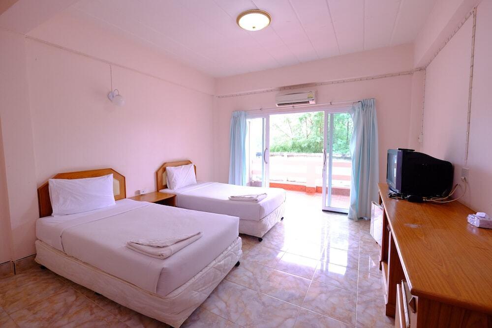 Саванг-Даен-Дин: Chomdao Hotel & Resort