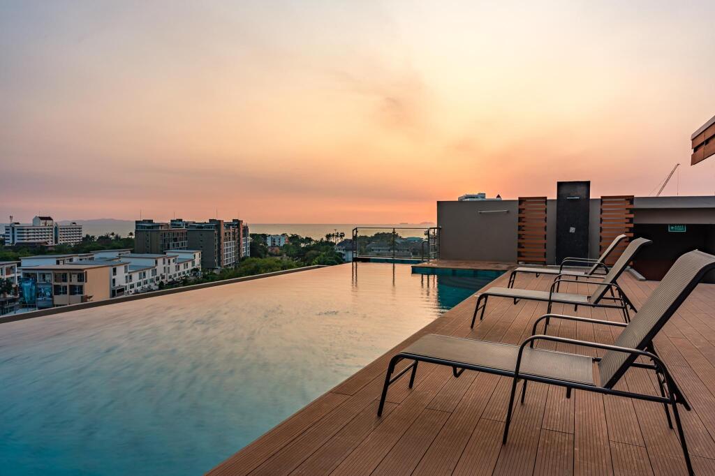 Паттайя: LawinTa Hotel Pattaya