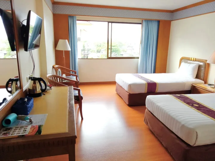 Накхонситхаммарат: Grand Park Hotel