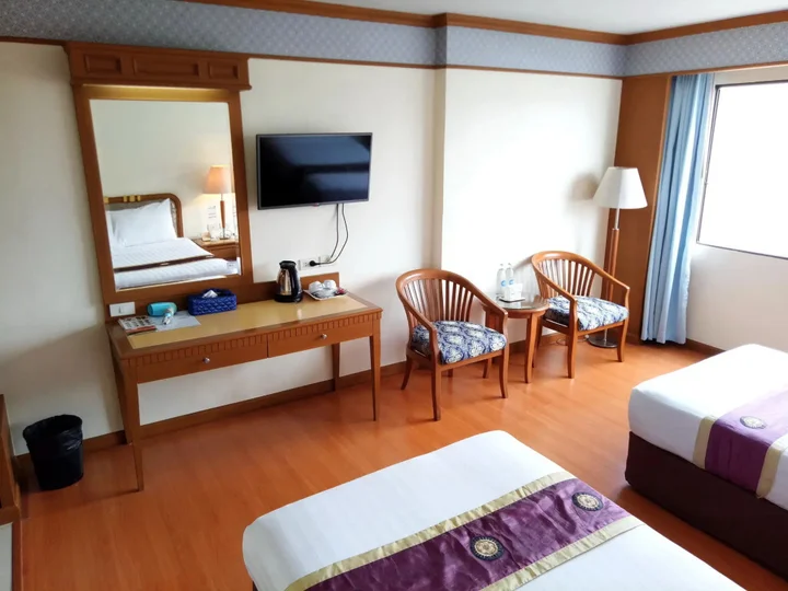 Накхонситхаммарат: Grand Park Hotel