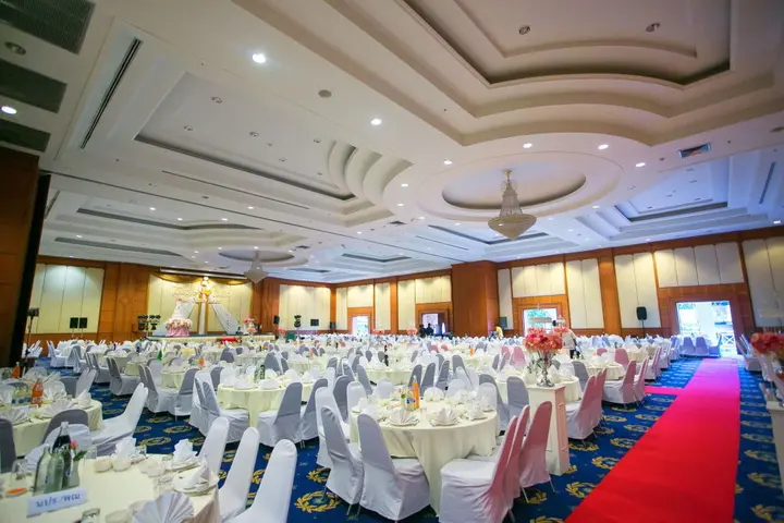Накхонситхаммарат: Grand Park Hotel