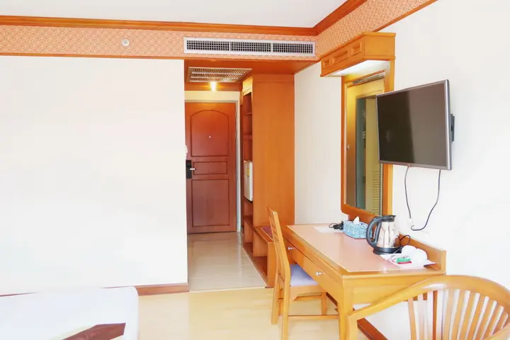 Накхонситхаммарат: Grand Park Hotel