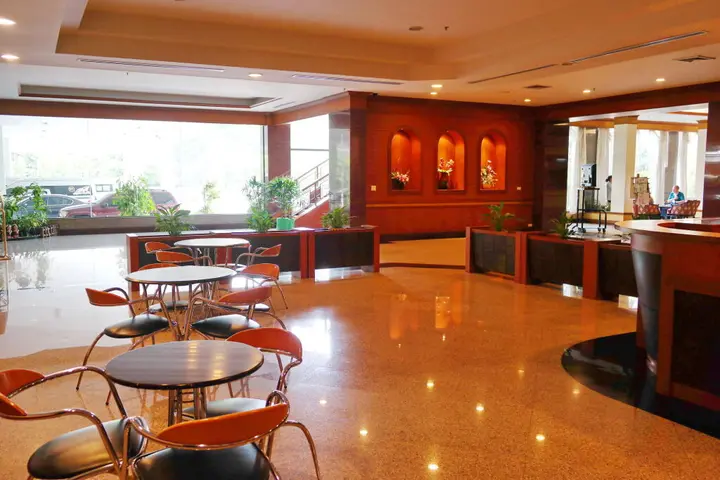 Накхонситхаммарат: Grand Park Hotel