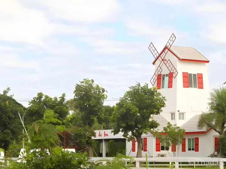 Бури Рам: Thada Chateau Hotel
