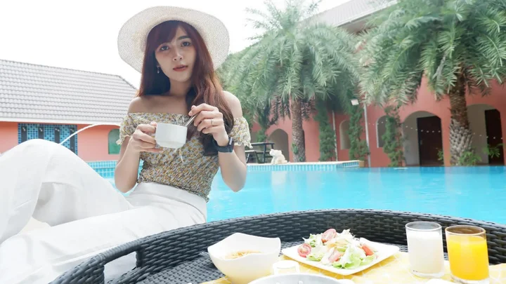 Бури Рам: Thada Chateau Hotel