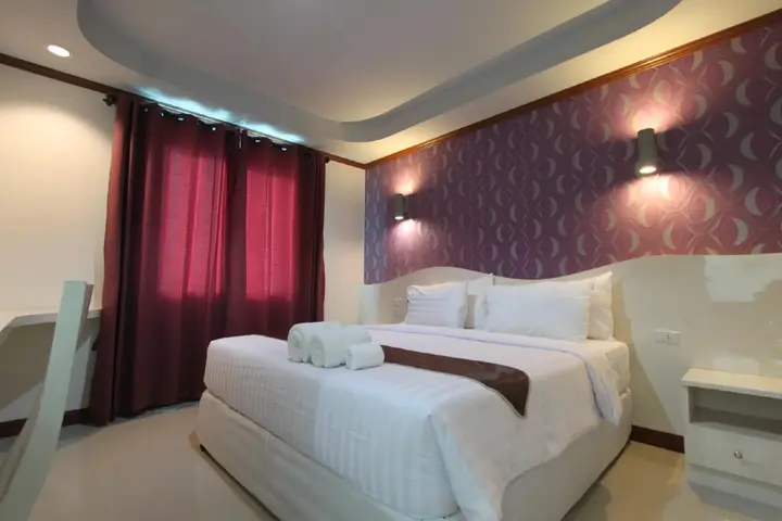 Бури Рам: Thada Chateau Hotel