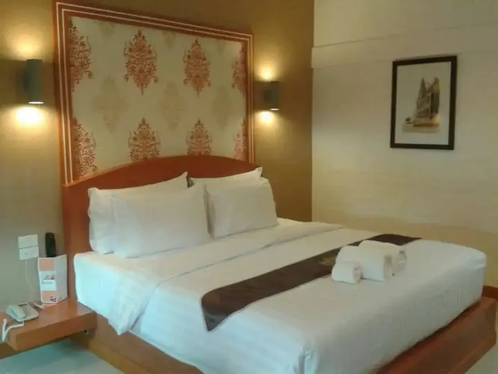 Бури Рам: Thada Chateau Hotel