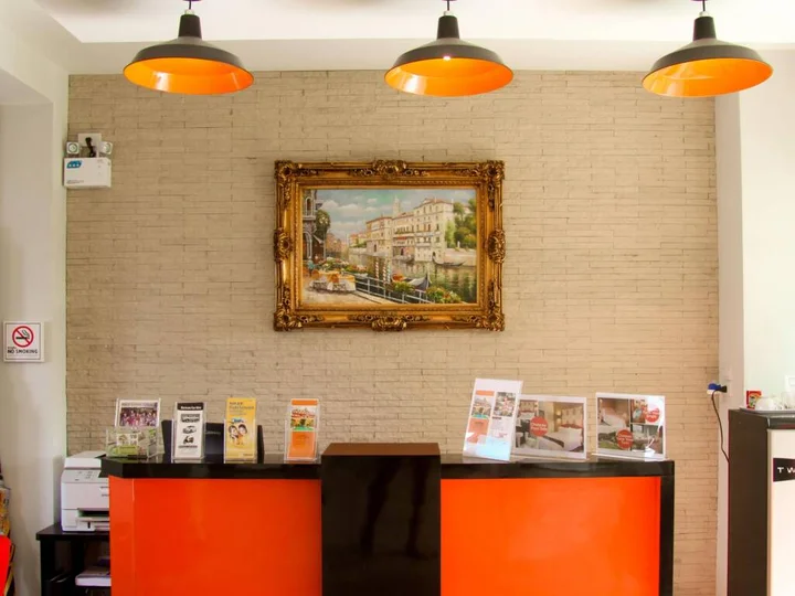 Бури Рам: Thada Chateau Hotel