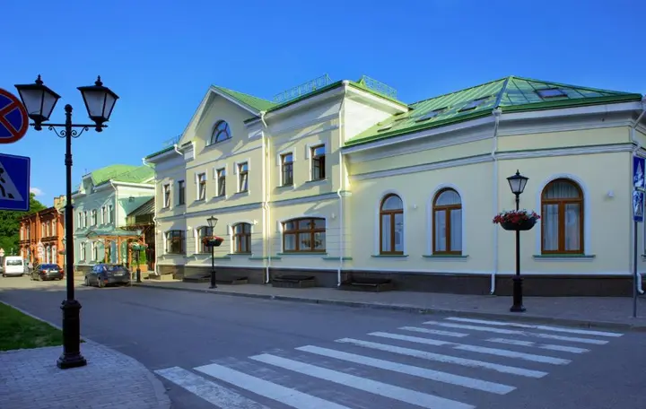 Псков: Отель Двор Подзноева - Главный Корпус