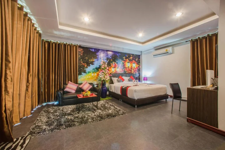 Пхитсанулок: D11Hotel