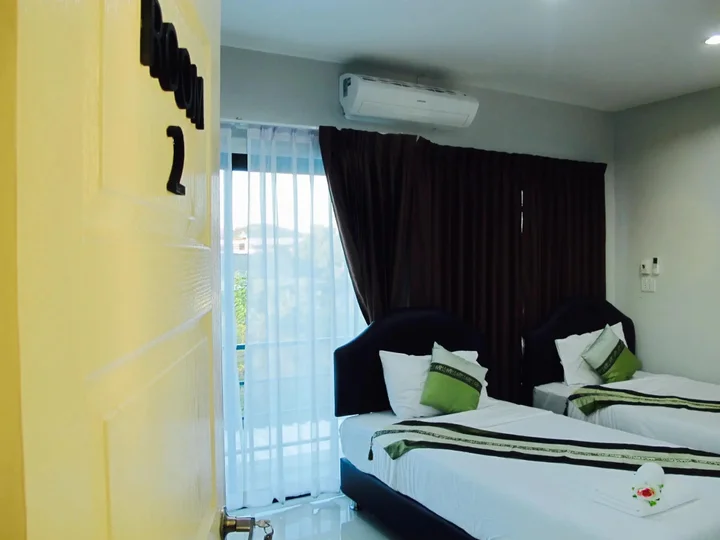 Мей-Сот: Retro Twin Home at Maesot