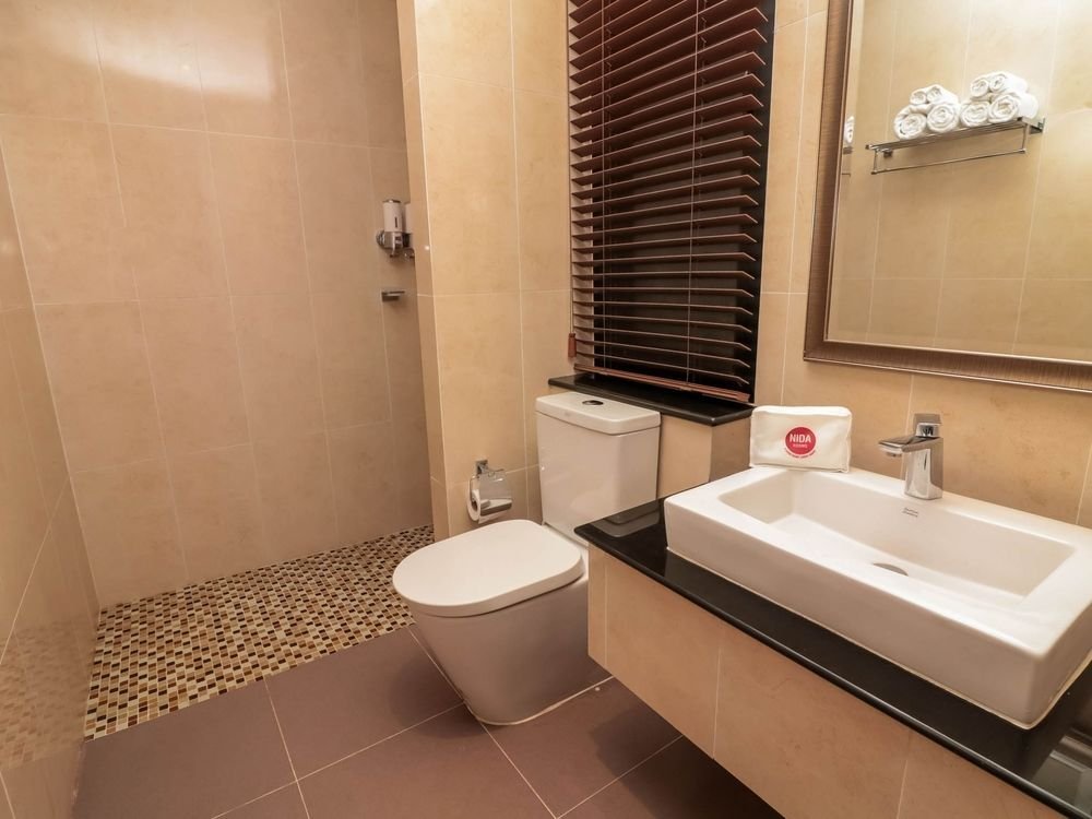 Бангкок: 曼谷奈达客房邦甲比卡塔尔队酒店(Nida Rooms Bang Kapi 246 Rajamangala)