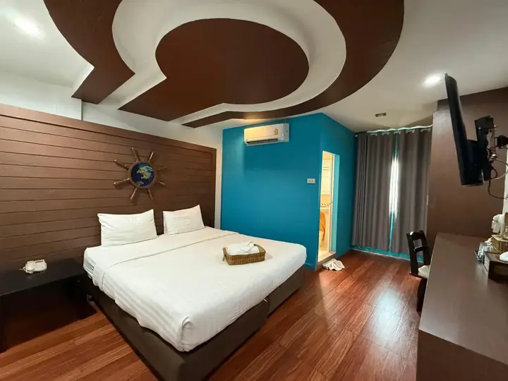Нонтхабури: Bed by Cruise at Samakkhi-Tivanont