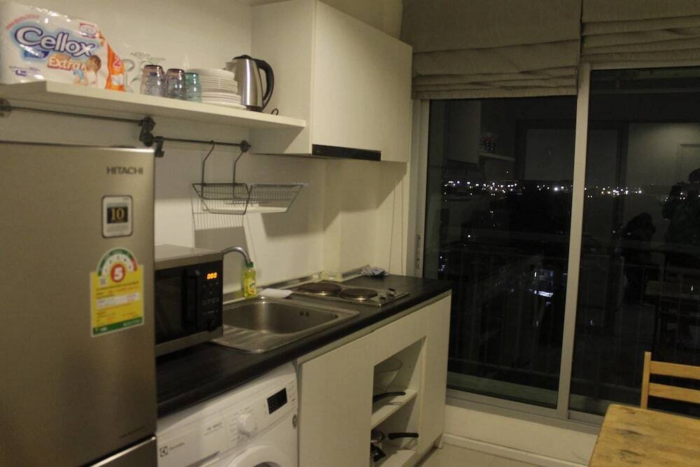 Highrise Cityview Aspire Condo Gym Pool — фото 4