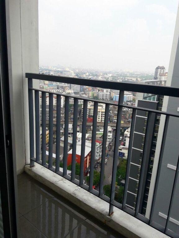 Бангкок: Highrise Cityview Aspire Condo Gym Pool
