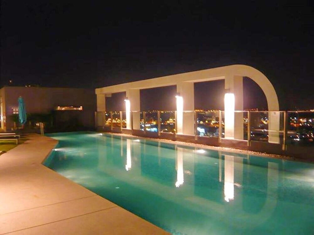 Бангкок: Highrise Cityview Aspire Condo Gym Pool