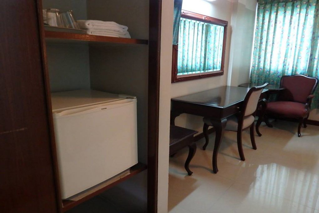 Кхлонг-Янг: Sakol Hotel Korat