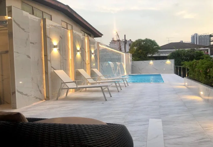 Самутпракан: Marigold Sukhumvit