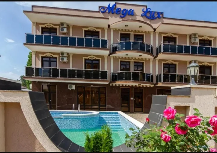 Анапа: Hotel Mega Lyuks