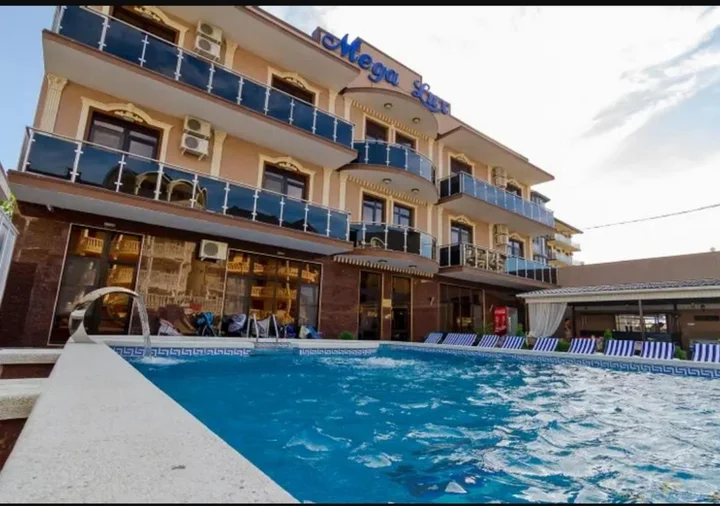 Анапа: Hotel Mega Lyuks