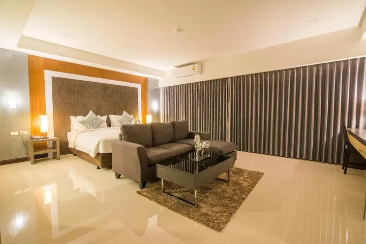 Кхлонг-Янг: Som O House Hotel