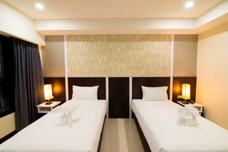 Кхлонг-Янг: Som O House Hotel